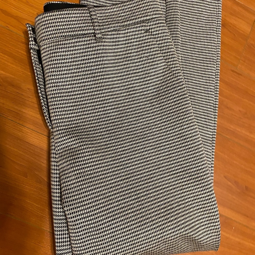 Theory cropped trouser pants size 8 - b&w tweed, like new condition.